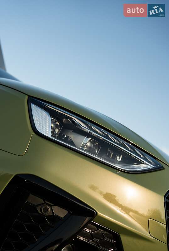 Седан Audi S4 2023 в Днепре