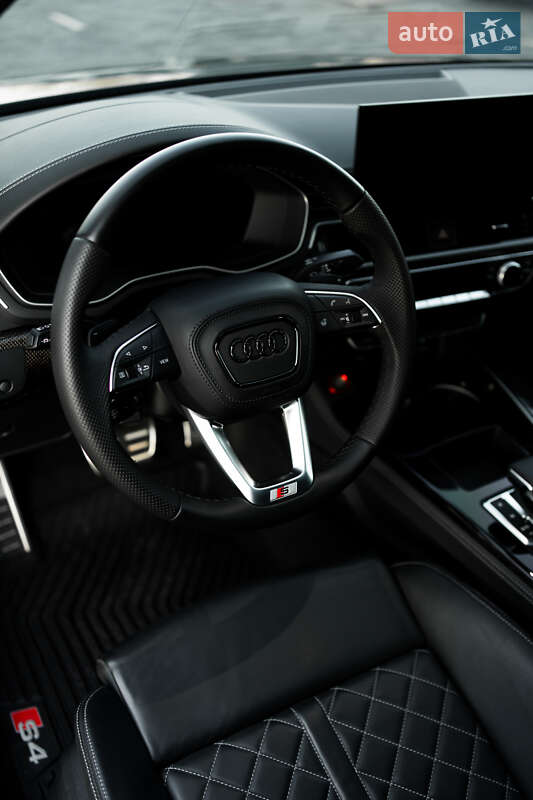 Седан Audi S4 2023 в Днепре