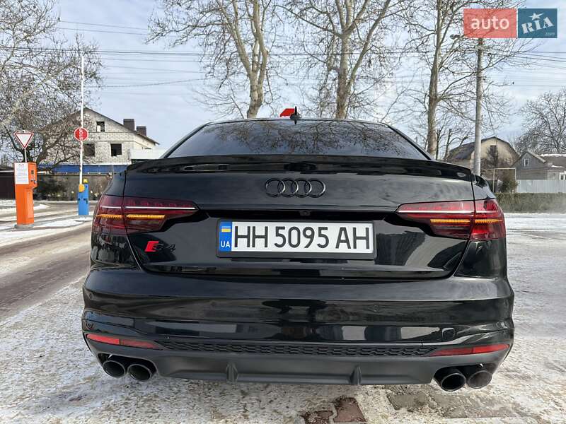 Седан Audi S4 2023 в Одессе
