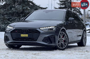 Седан Audi S4 2022 в Киеве
