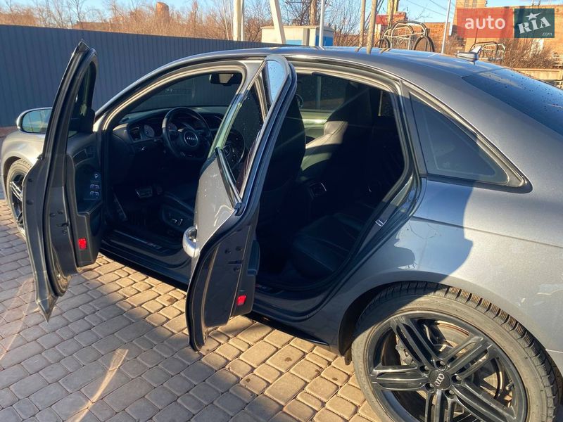 Седан Audi S4 2013 в Кривому Розі