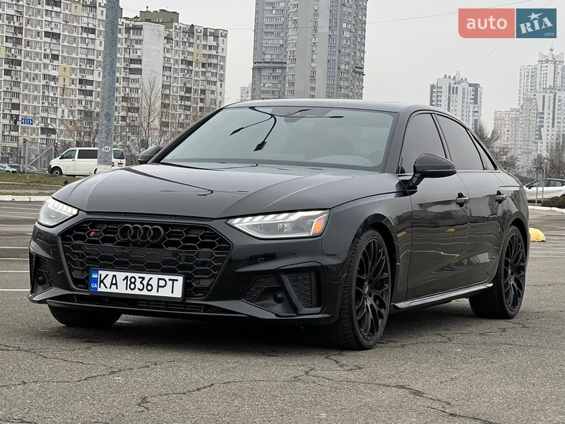 Седан Audi S4 2022 в Киеве