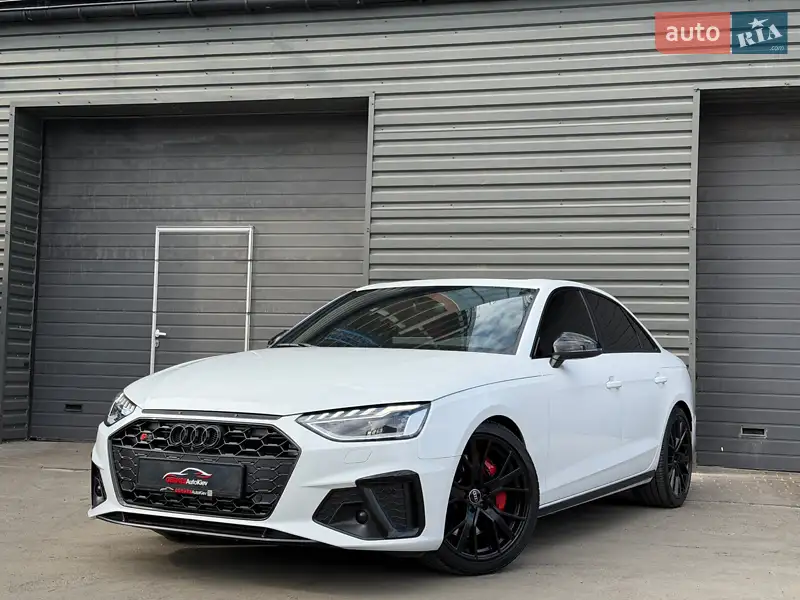 Audi S4