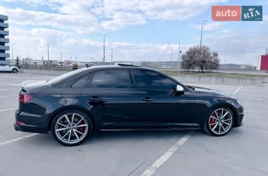 Седан Audi S4 2018 в Киеве