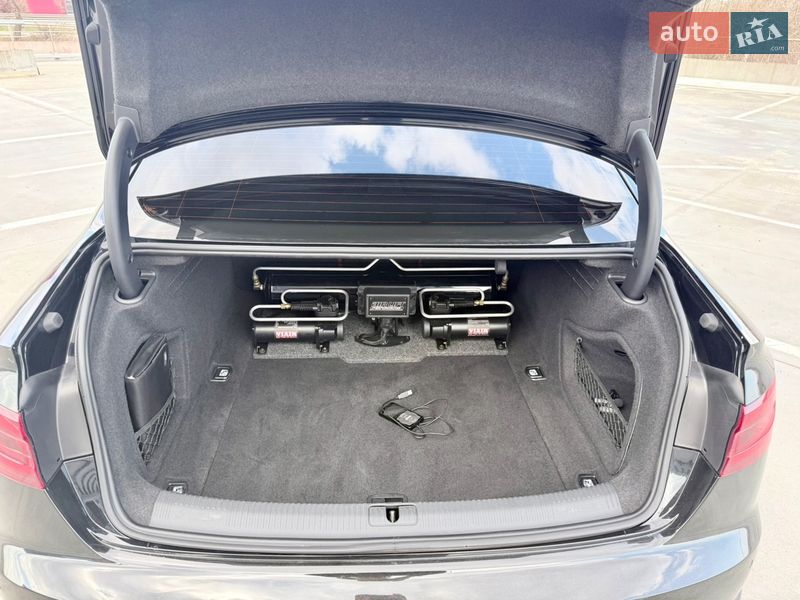 Седан Audi S4 2018 в Киеве