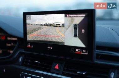 Седан Audi S4 2022 в Львове