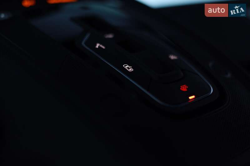 Седан Audi S4 2022 в Львове фото 38 Седан Audi S4 2022 в Львове