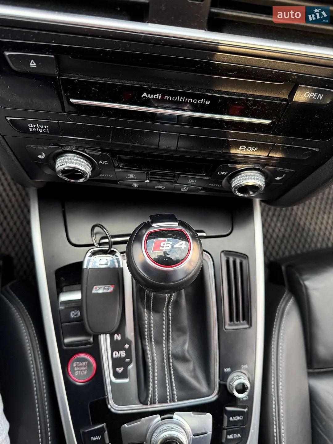Audi S4 2015 VIN WAUBGAFL2GA006900 фото оголошення 10 з 23