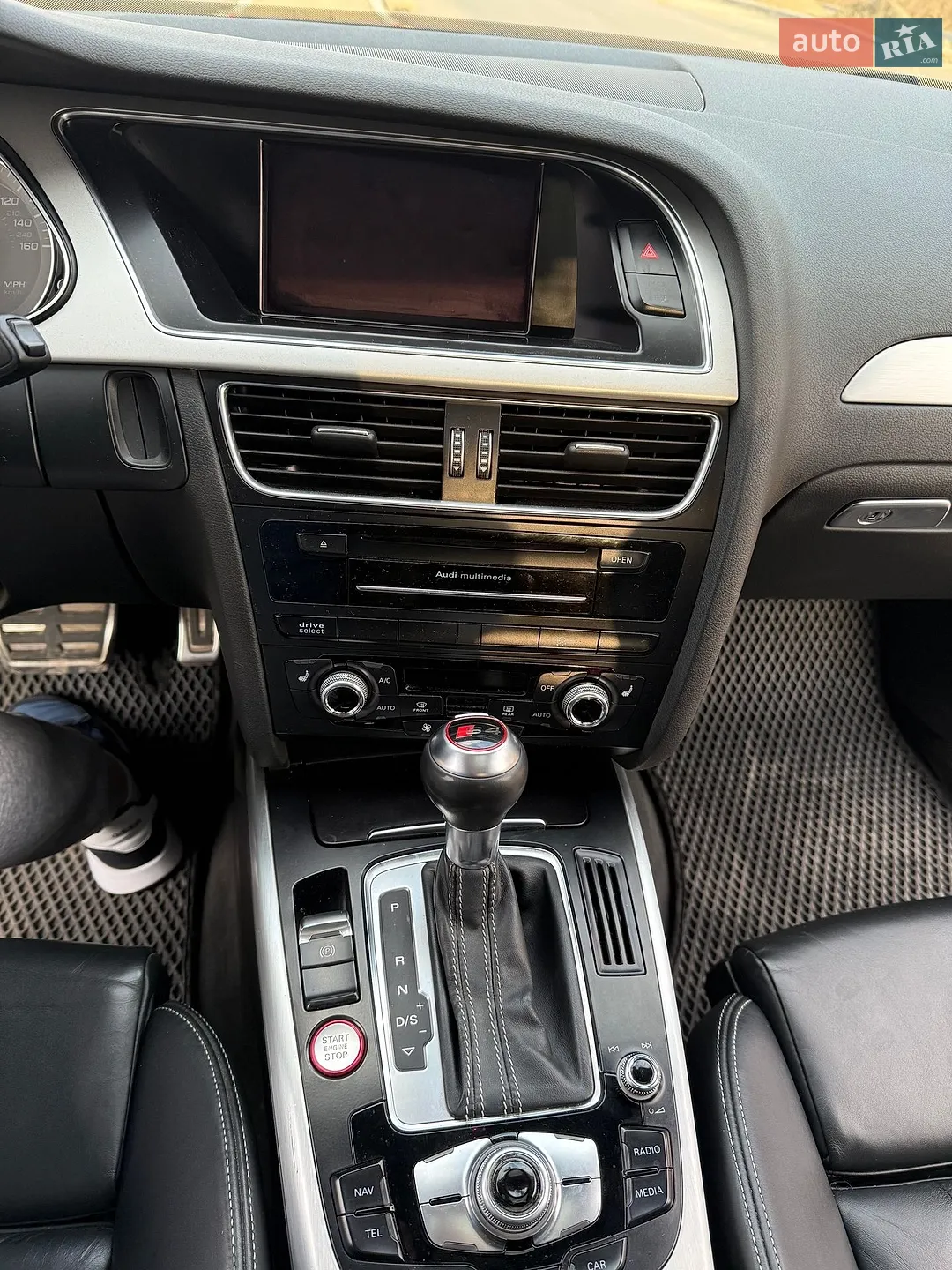 Audi S4 2015 VIN WAUBGAFL2GA006900 фото оголошення 13 з 23