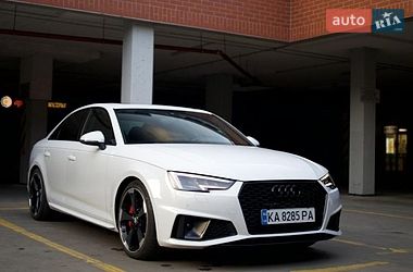 Седан Audi S4 2018 в Києві