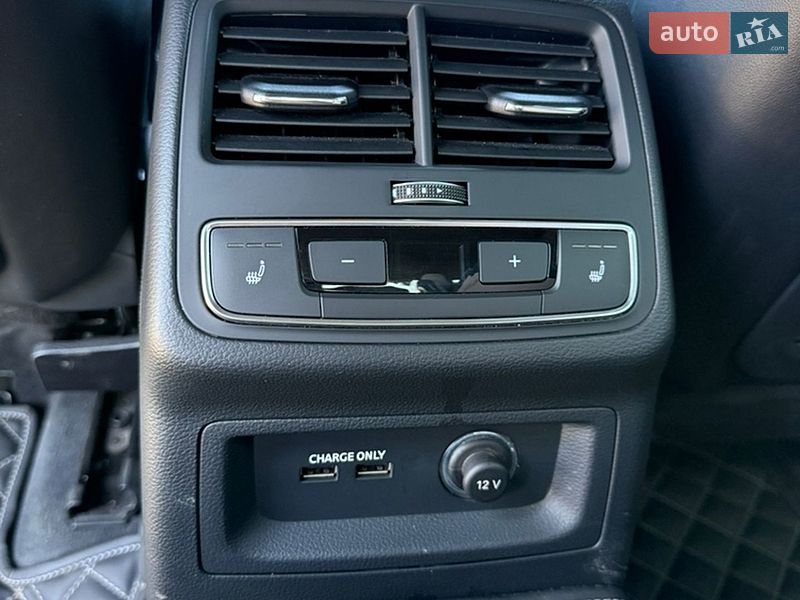Седан Audi S4 2019 в Ірпені