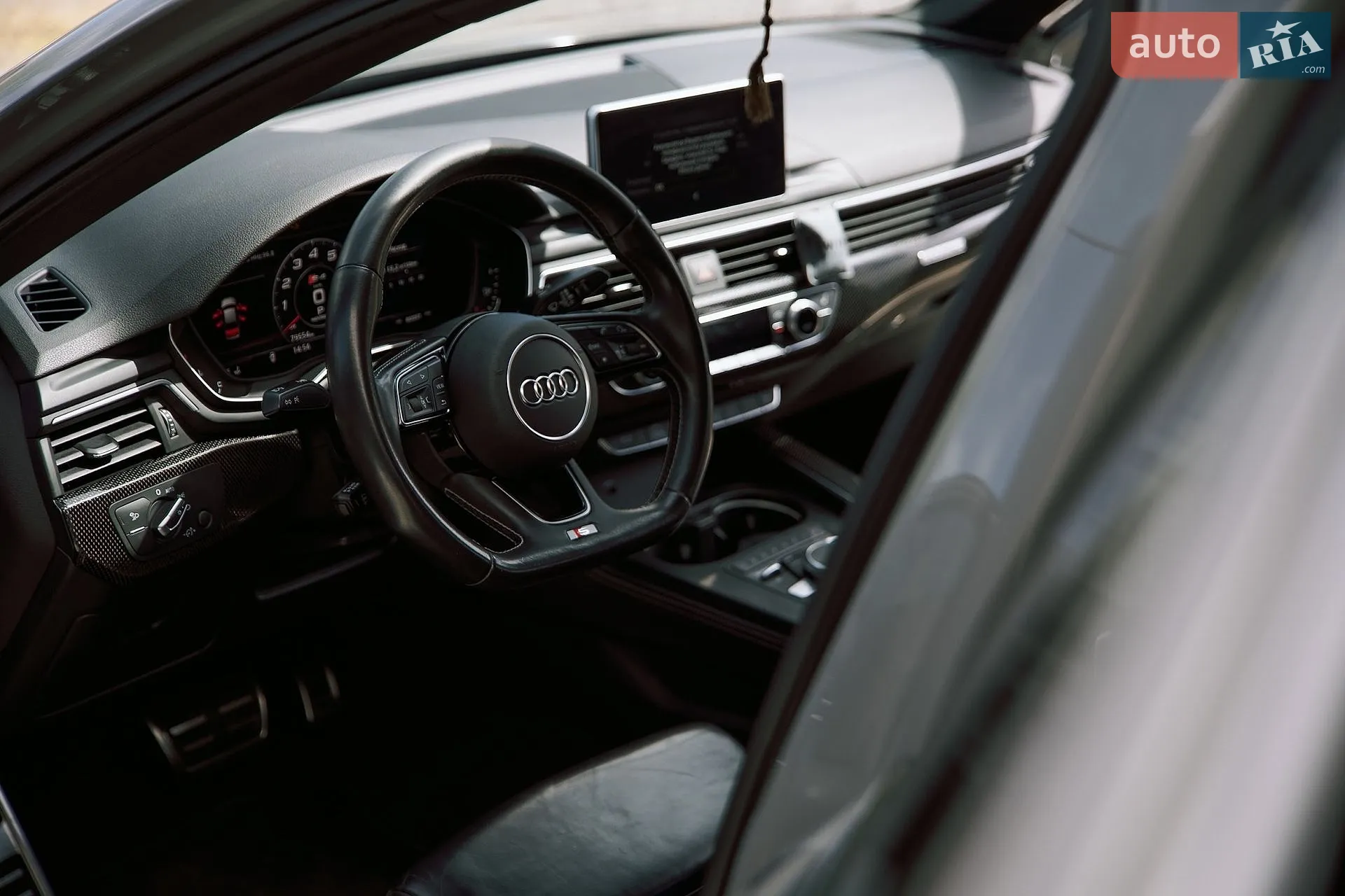 2019 Audi S4 - мініатюра 47