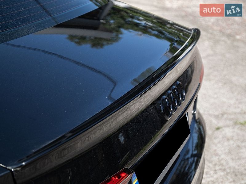 Седан Audi S4 2022 в Киеве