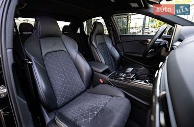 Седан Audi S4 2022 в Киеве