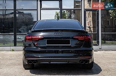 Седан Audi S4 2022 в Киеве