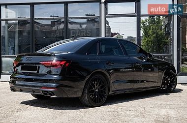 Седан Audi S4 2022 в Киеве