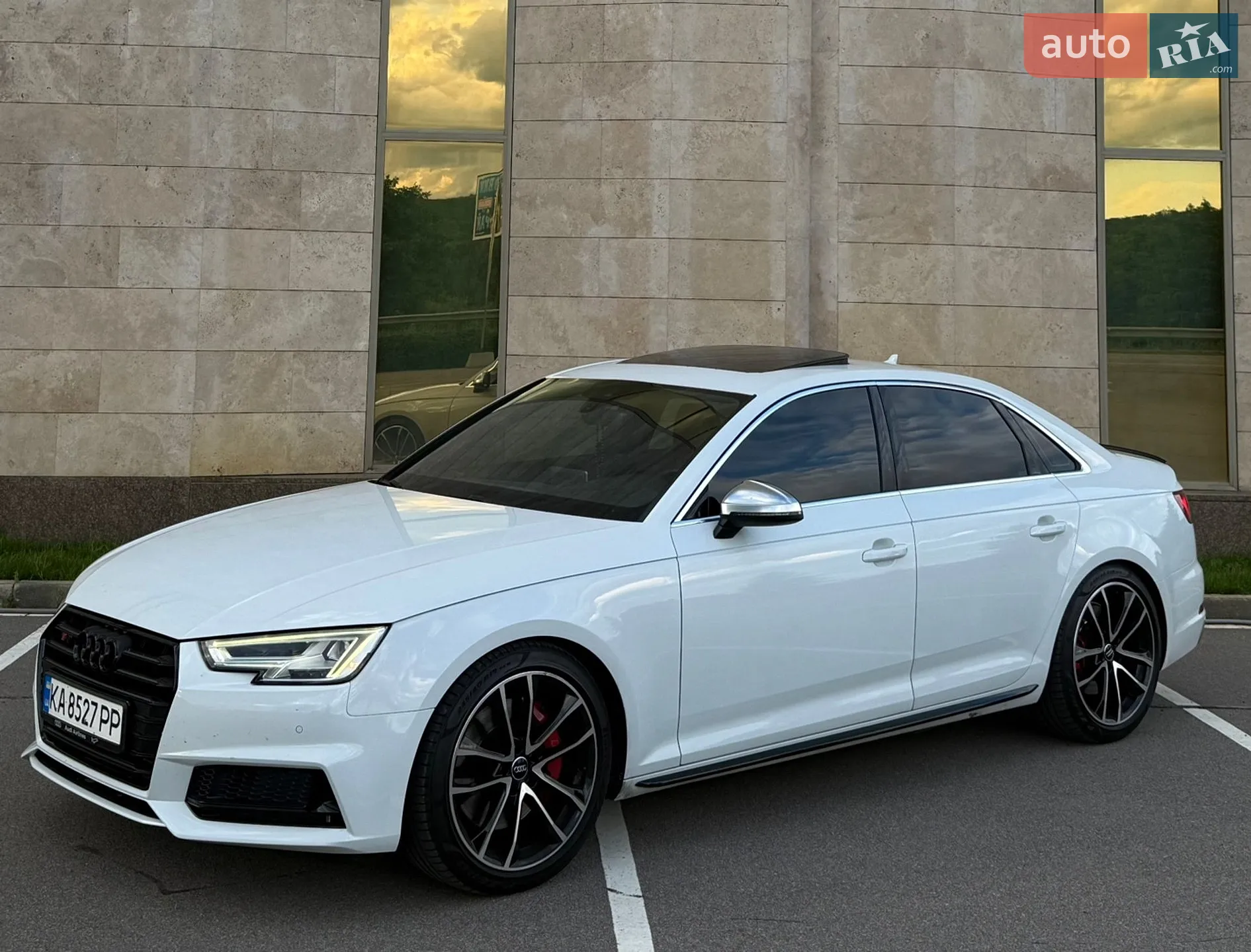 2017 Audi S4 - мініатюра 2
