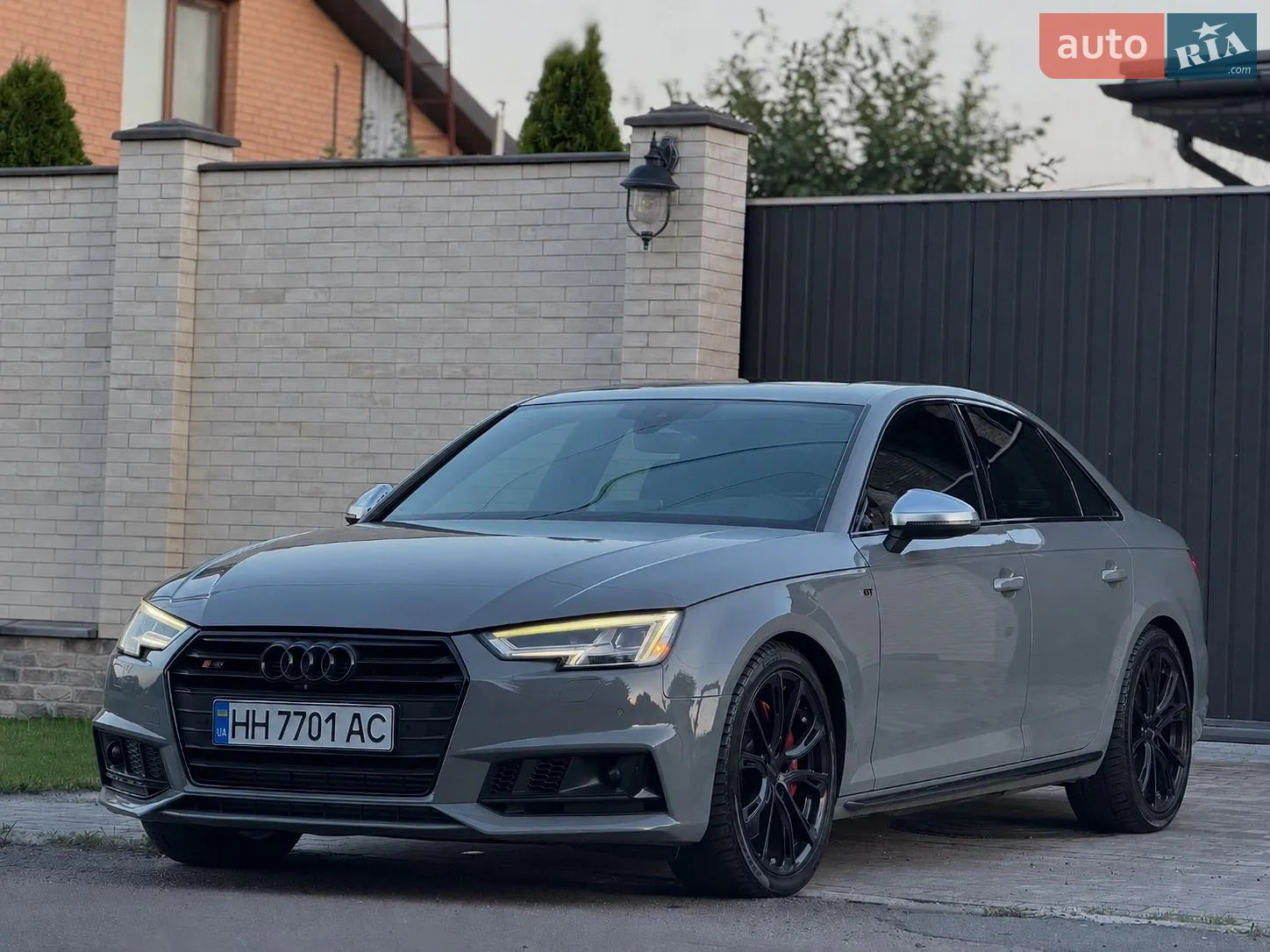 2017 Audi S4 - фото 1