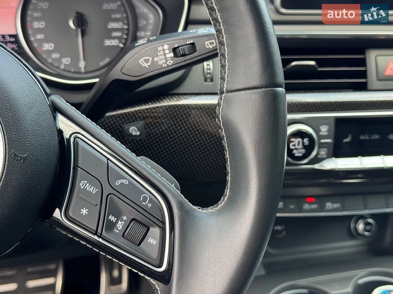 2017 Audi S4 - мініатюра 38