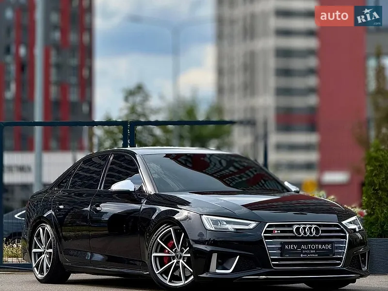 Audi S4