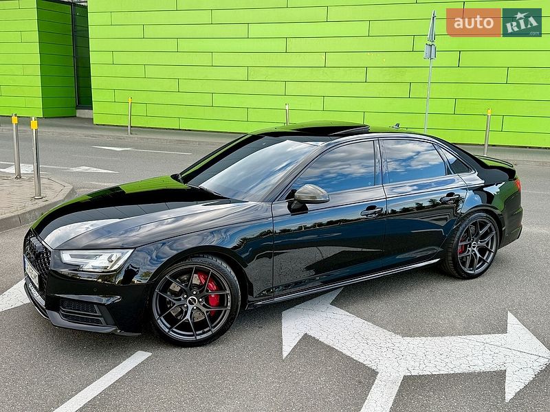 Седан Audi S4 2018 в Києві