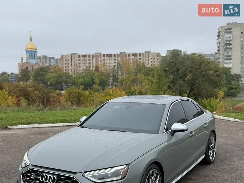 Audi S4