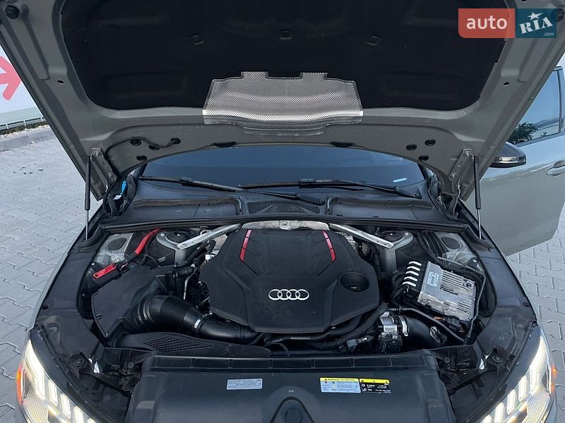 Седан Audi S4 2022 в Ивано-Франковске