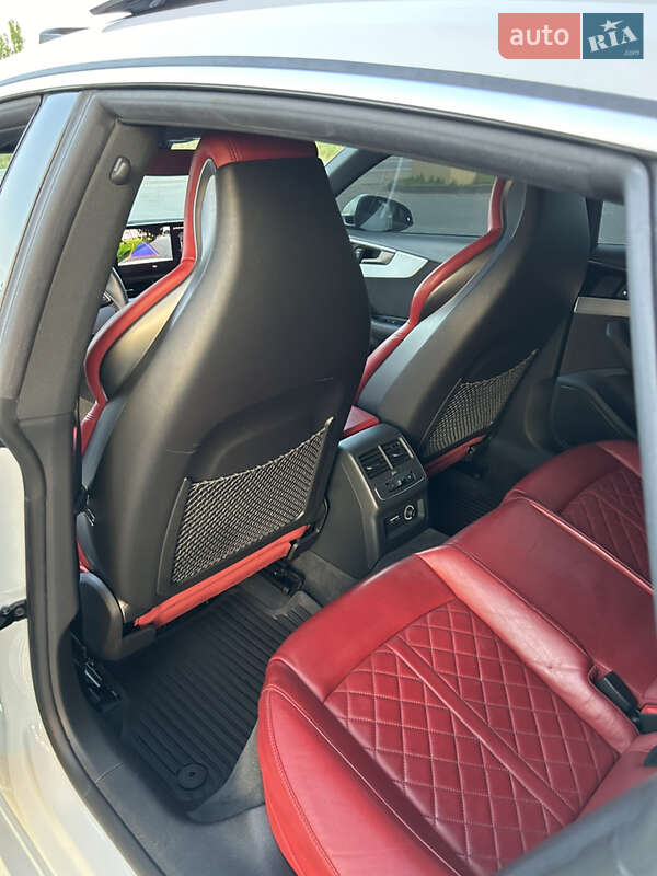 Лифтбек Audi S5 Sportback 2020 в Коломые