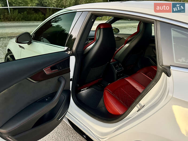 Купе Audi S5 Sportback 2018 в Днепре