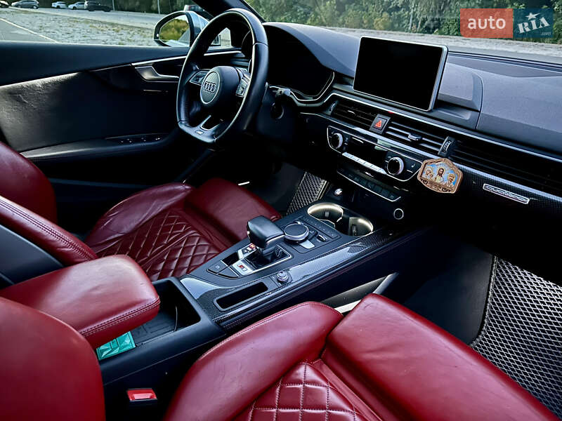 Купе Audi S5 Sportback 2018 в Днепре