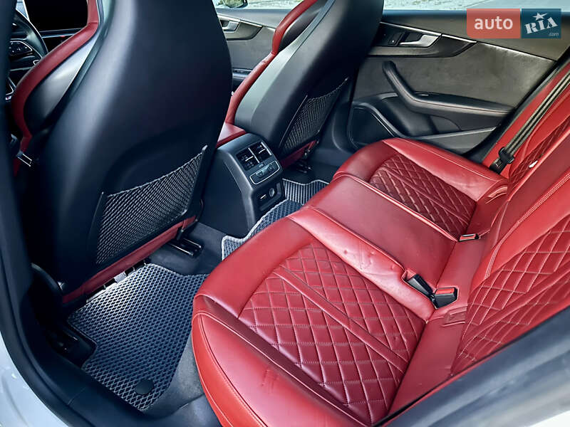 Купе Audi S5 Sportback 2018 в Днепре