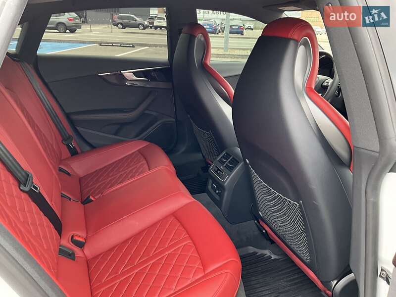 Лифтбек Audi S5 Sportback 2024 в Киеве