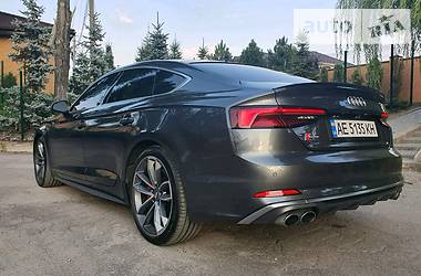 Седан Audi S5 2017 в 