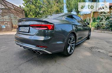 Седан Audi S5 2017 в 