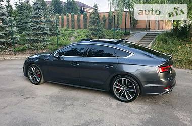 Седан Audi S5 2017 в 