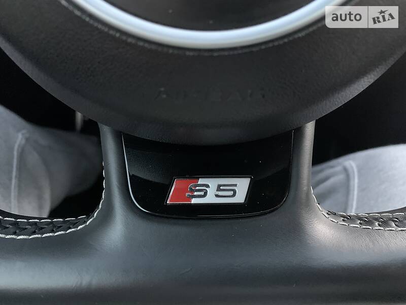 Купе Audi S5 2015 в Киеве