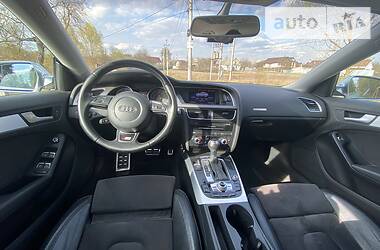 Лифтбек Audi S5 2012 в 