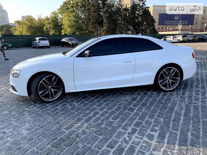 Купе Audi S5 2015 в Киеве