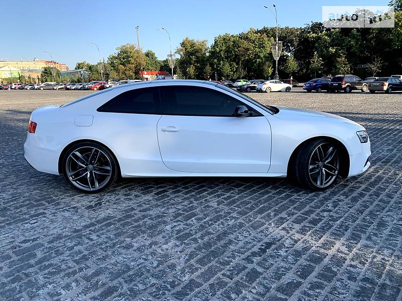 Купе Audi S5 2015 в Киеве