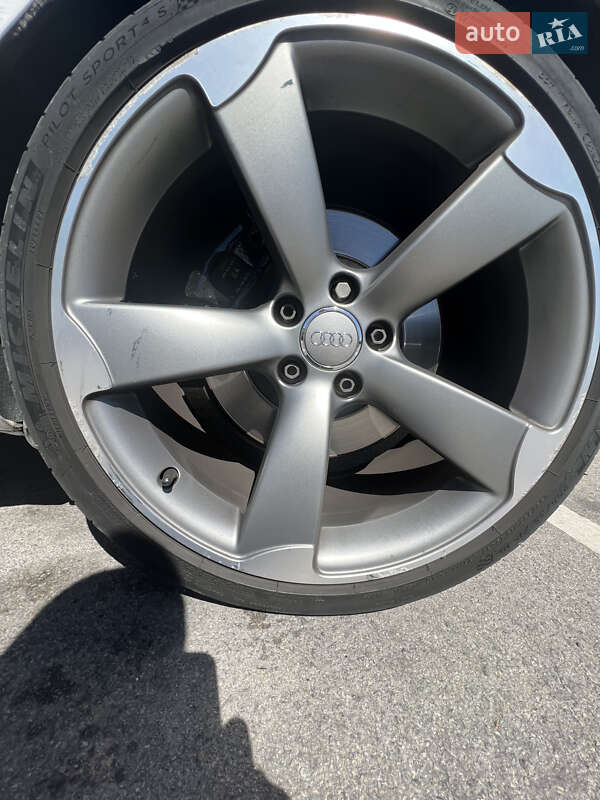 Купе Audi S5 2010 в Киеве