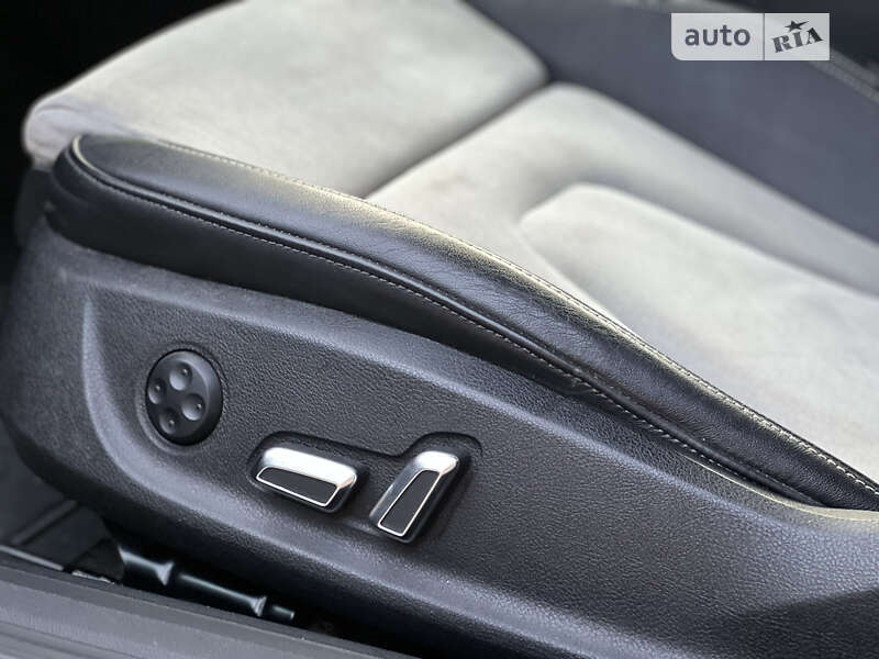 Купе Audi S5 2012 в Києві