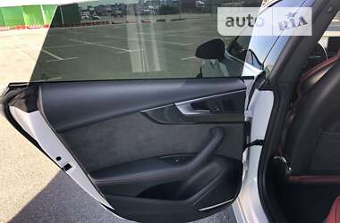 Лифтбек Audi S5 2017 в 