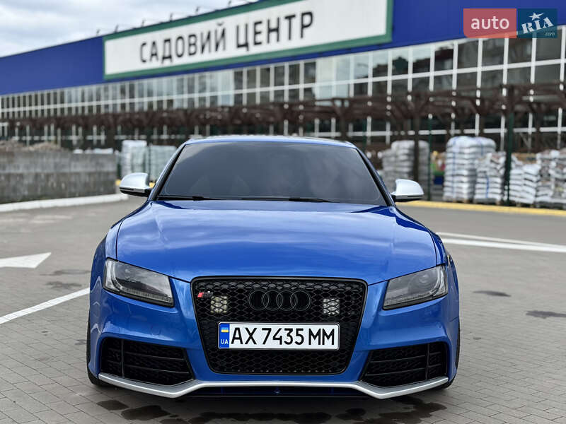 Купе Audi S5 2009 в 