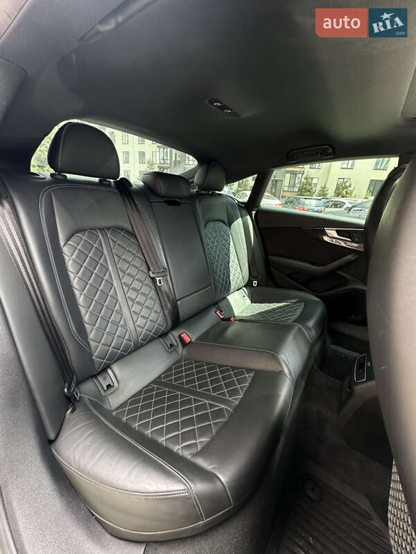 Купе Audi S5 2019 в Киеве