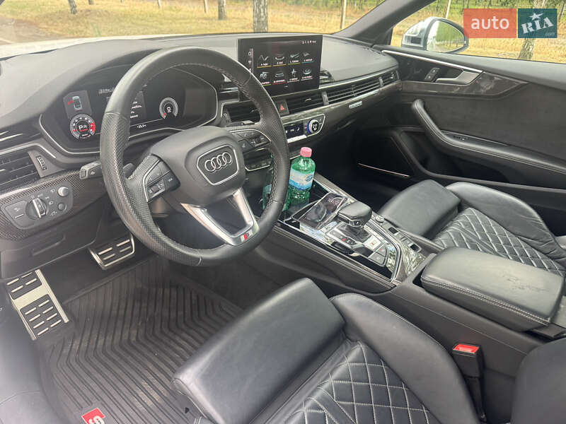Кабриолет Audi S5 2022 в Днепре