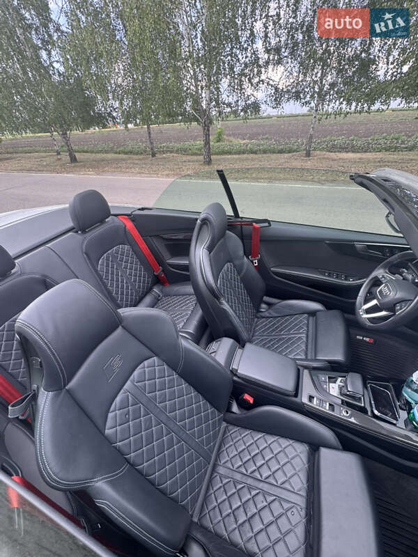 Кабриолет Audi S5 2022 в Днепре