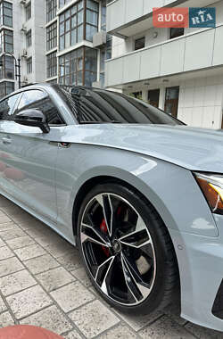Купе Audi S5 2021 в 