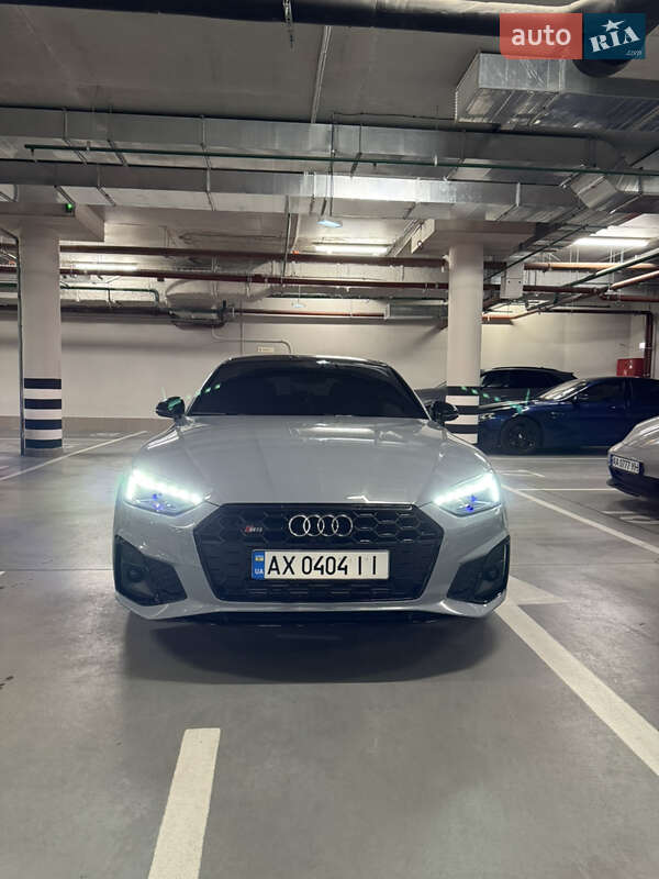 Купе Audi S5 2021 в Киеве