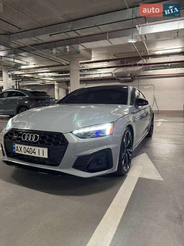 Купе Audi S5 2021 в Киеве