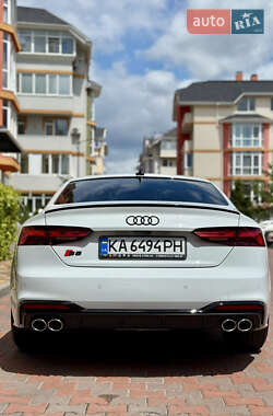 Купе Audi S5 2022 в 